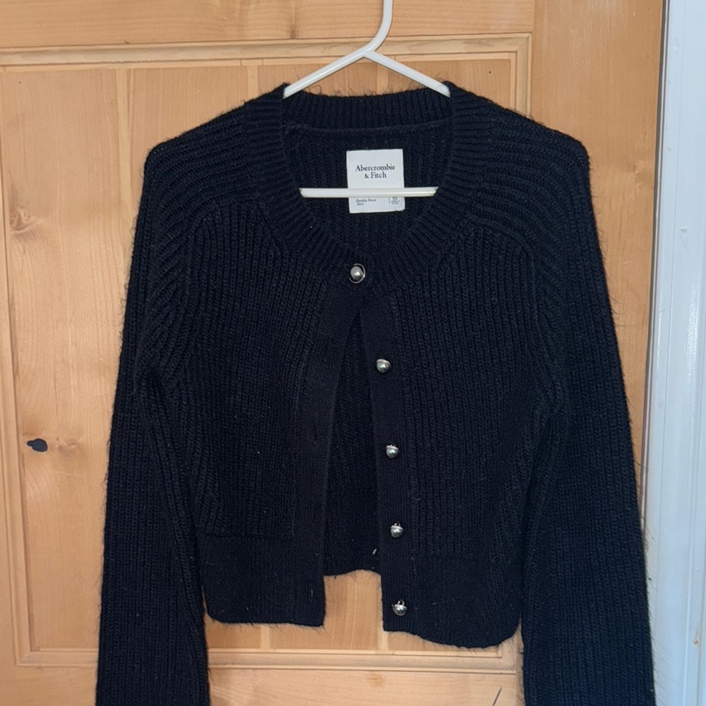 Abercrombie & Fitch Black Women's Sweater